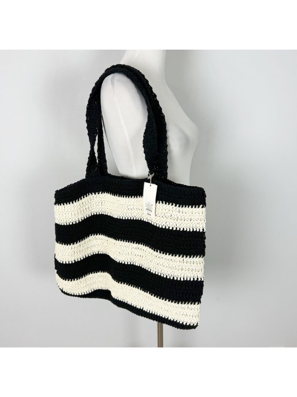NEW A New Day Hand Crafted Woven Tote Bag Black & Ivory Crochet - Picture 4 of 5